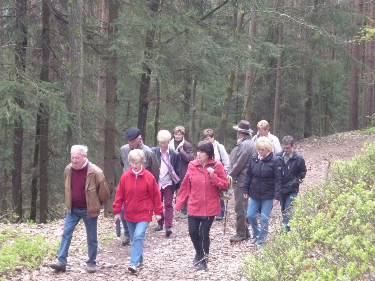 Maiwanderung mit Versammlung